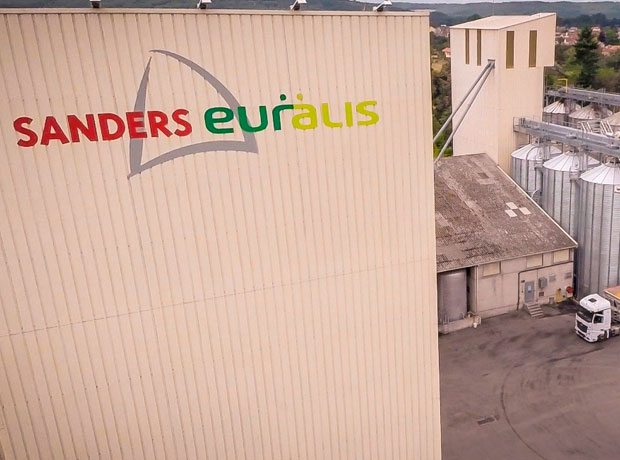 Groupe Euralis - Partenariat pour la nutrition animale Groupe Euralis - Partenariat pour la nutrition animale